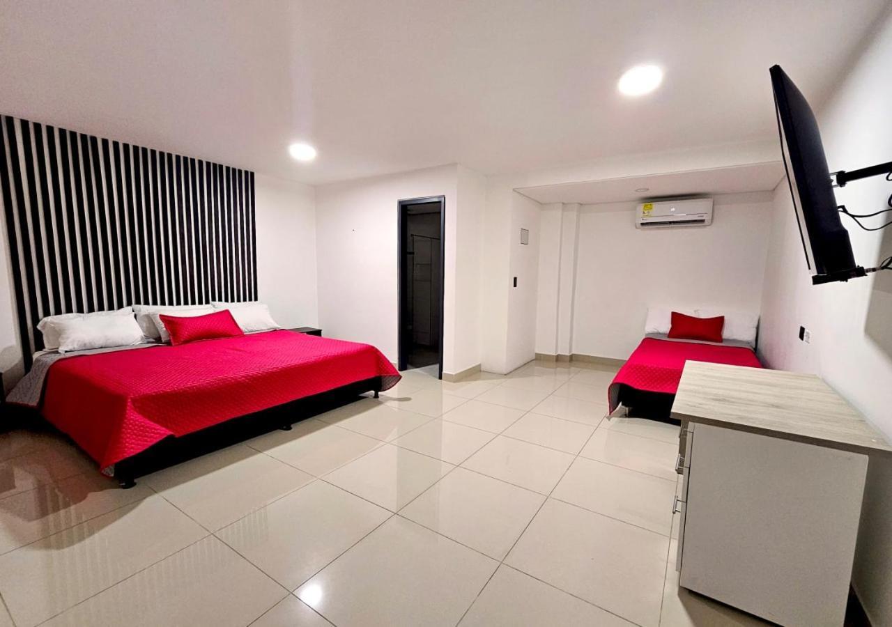 Hotel Ofix Medellín Kültér fotó