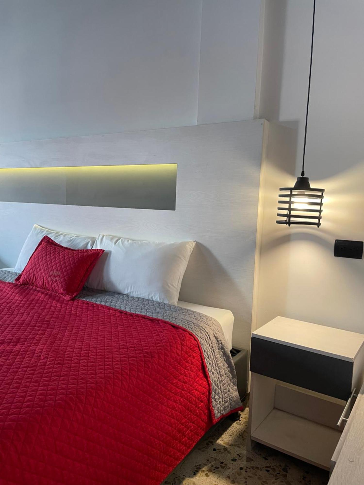 Hotel Ofix Medellín Kültér fotó