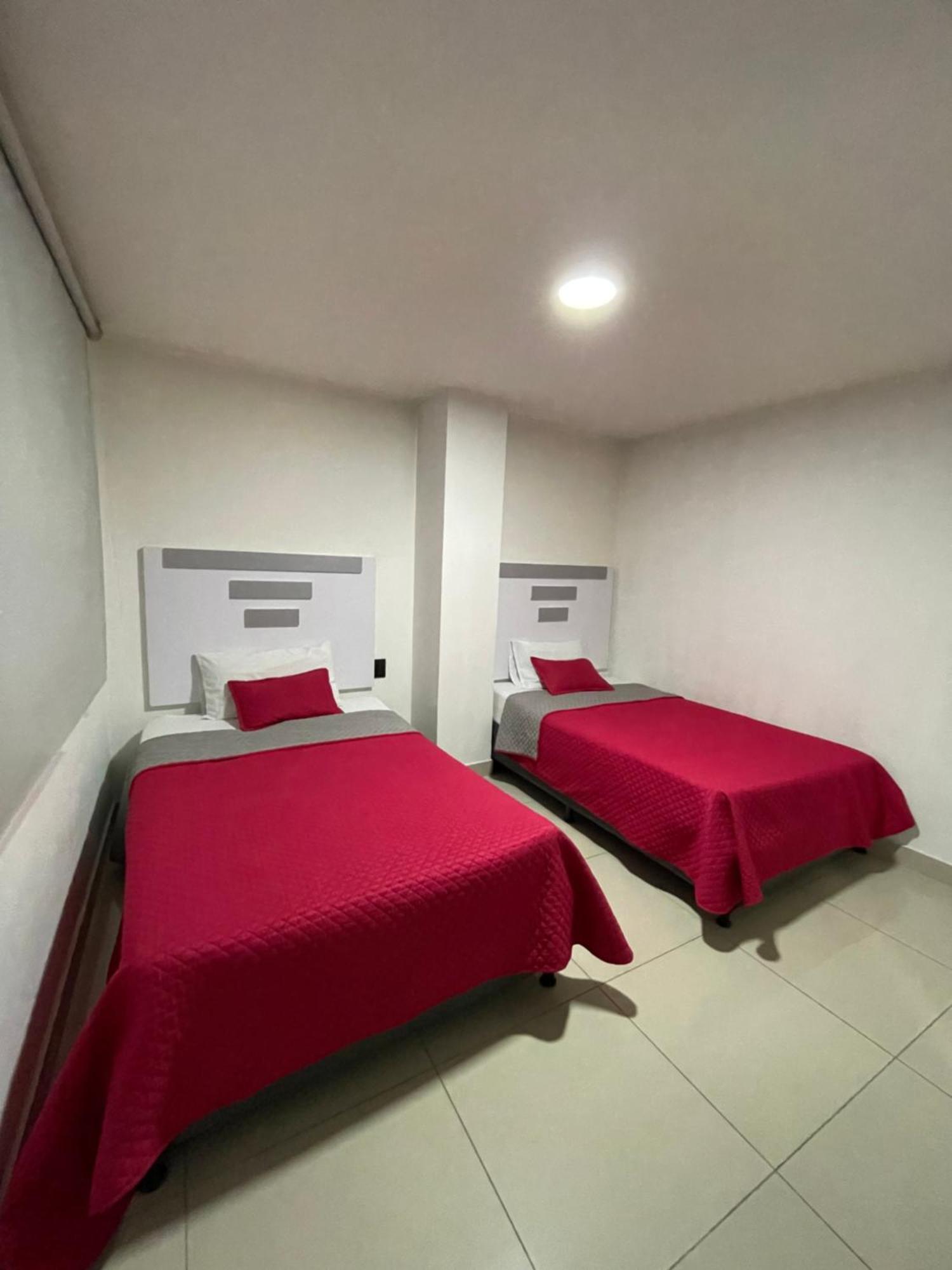 Hotel Ofix Medellín Kültér fotó
