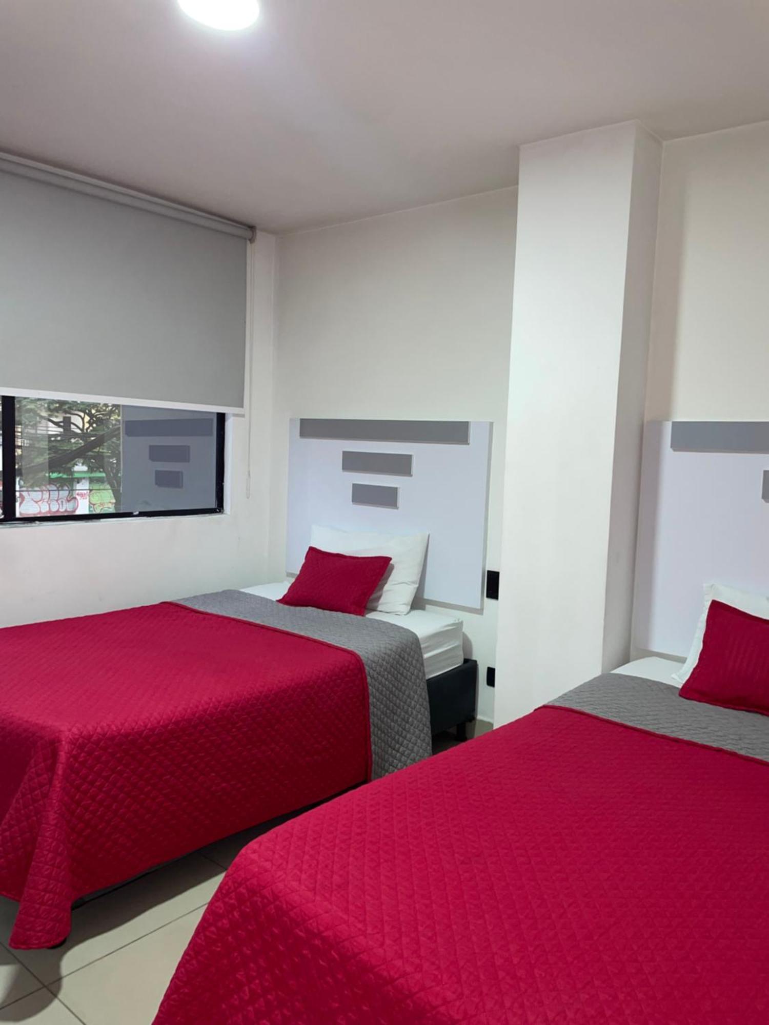 Hotel Ofix Medellín Kültér fotó