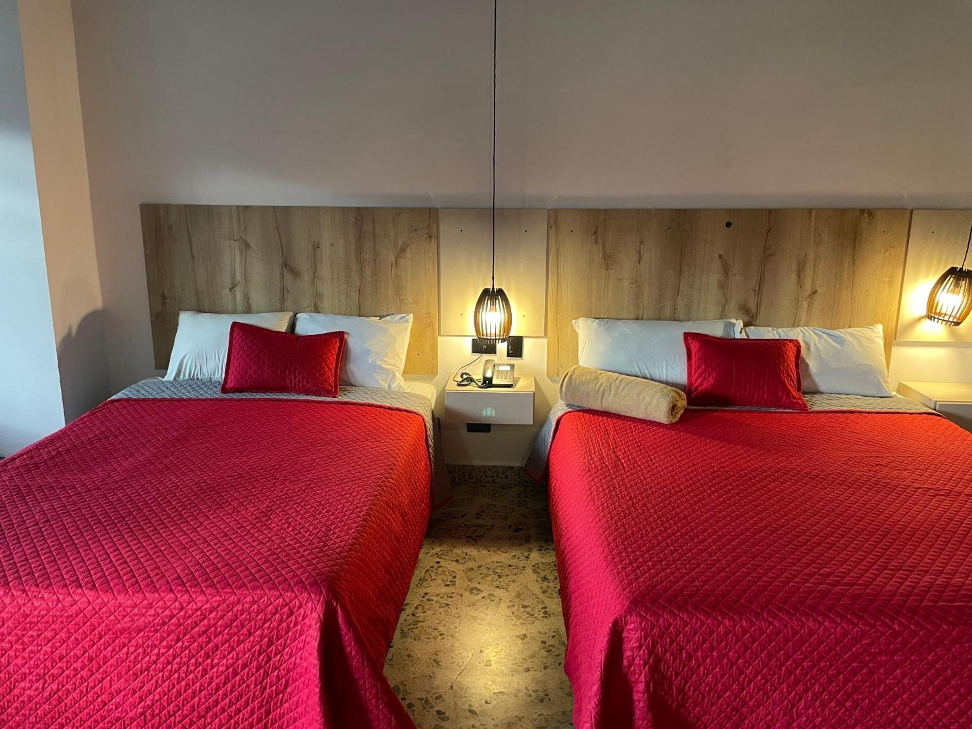 Hotel Ofix Medellín Kültér fotó