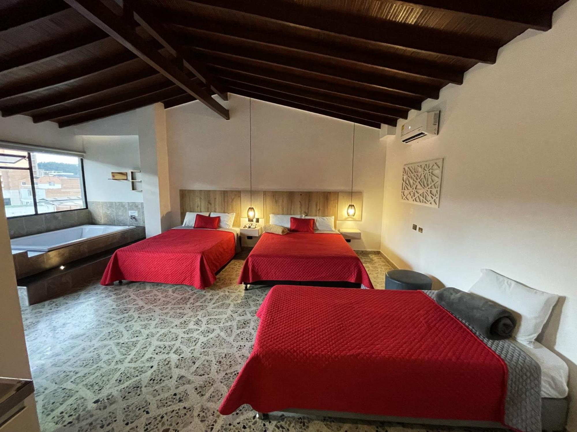 Hotel Ofix Medellín Kültér fotó