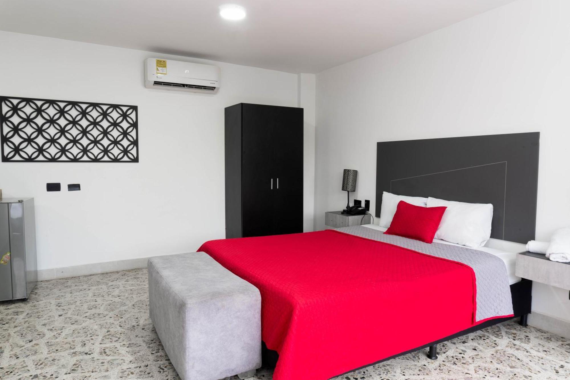 Hotel Ofix Medellín Kültér fotó