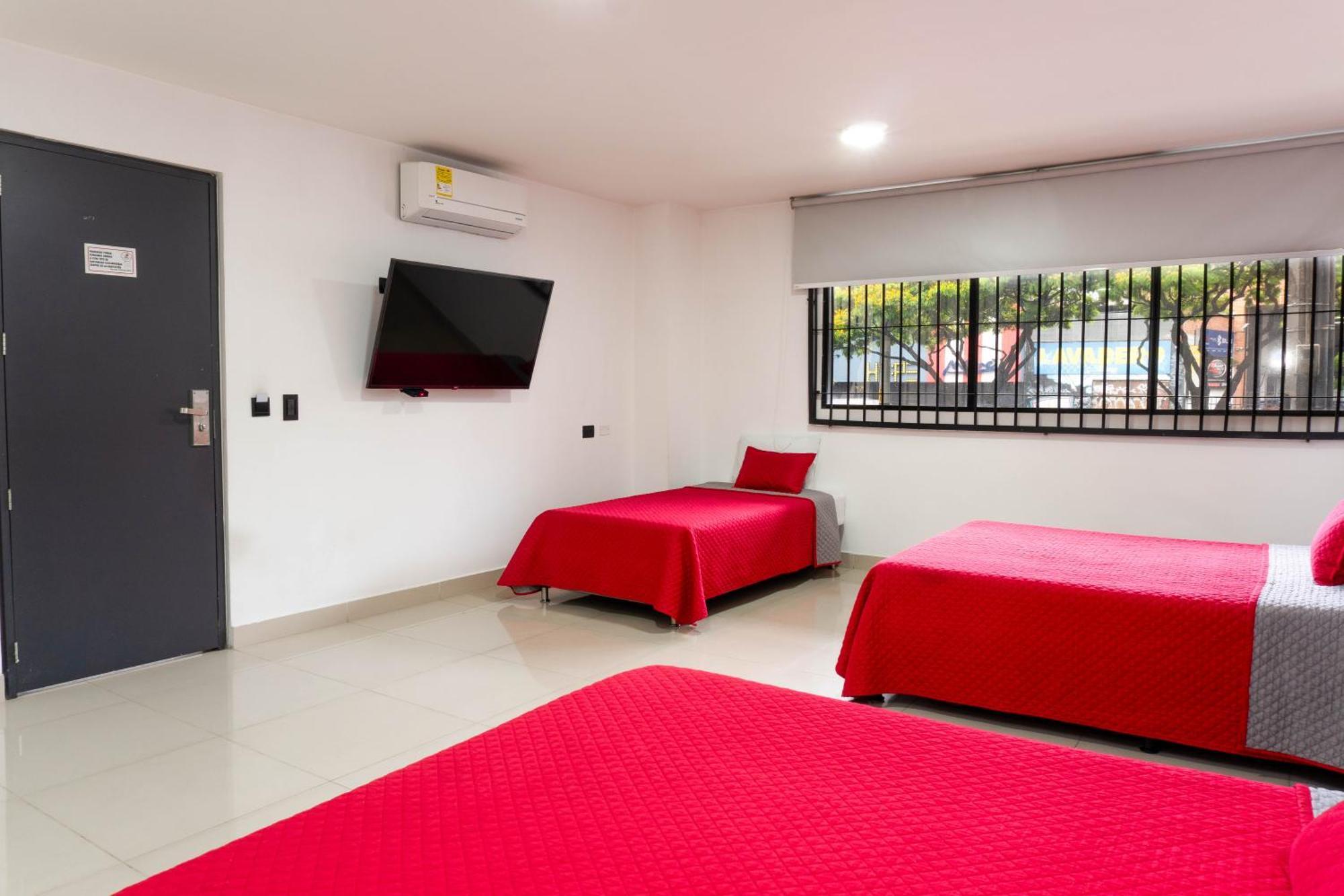 Hotel Ofix Medellín Kültér fotó