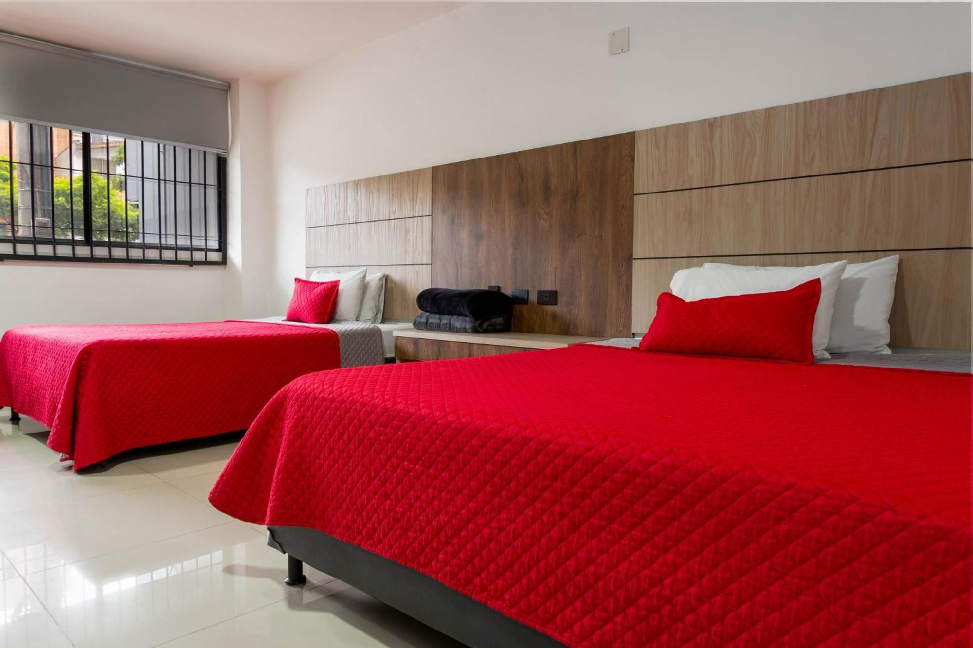 Hotel Ofix Medellín Kültér fotó