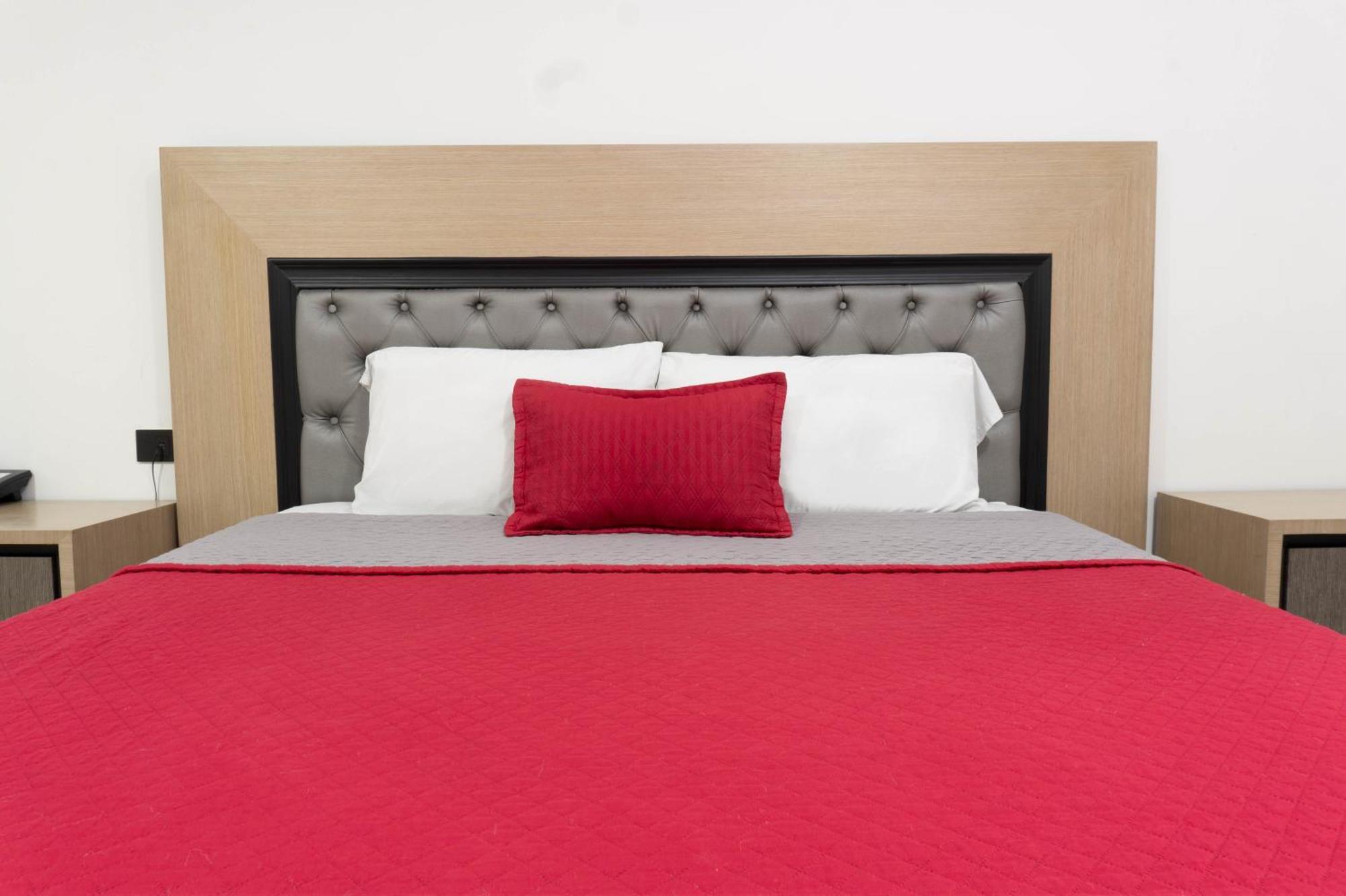 Hotel Ofix Medellín Kültér fotó
